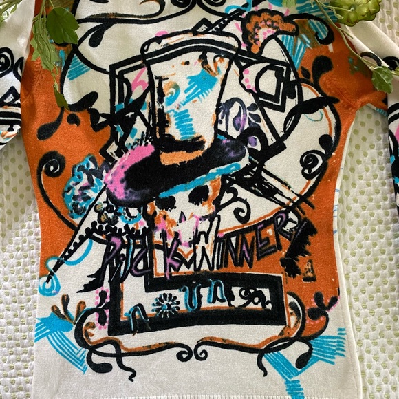 Kashitu Sweater - Picture 5 of 5